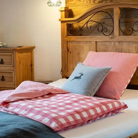 Haus Ditzer - Theresia 4*