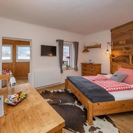 Haus Ditzer - Theresia Guest house