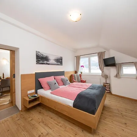 Πανσιόν Haus Ditzer - Theresia Τσελ αμ Ζέε