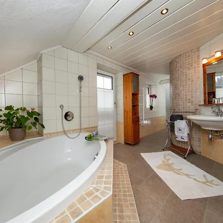Casa de hóspedes Haus Ditzer - Theresia 4*